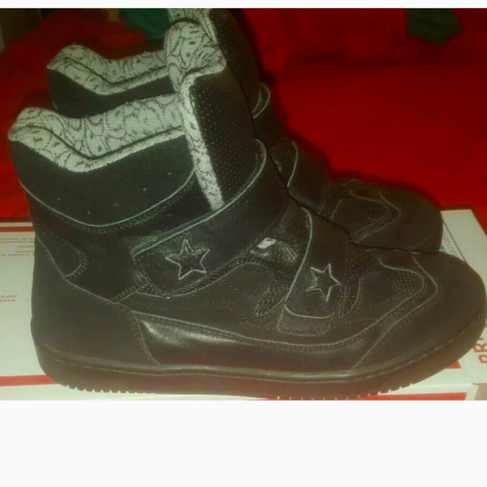 RARE BERNHARD WILLHELM BLACK MEN SIZE 9